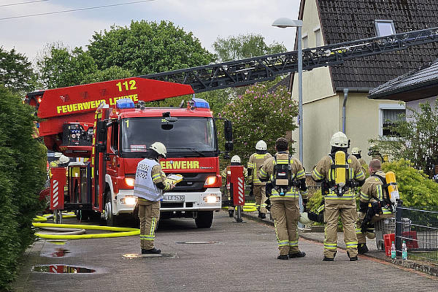 Mit insgesamt 52 Brandbekämpfern war die Lehrter Stadtfeuerwehr im Einsatz.